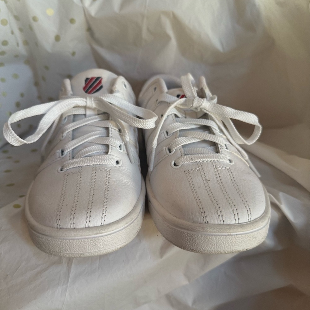 K-Swiss Classic White Sneakers For Women View 3
